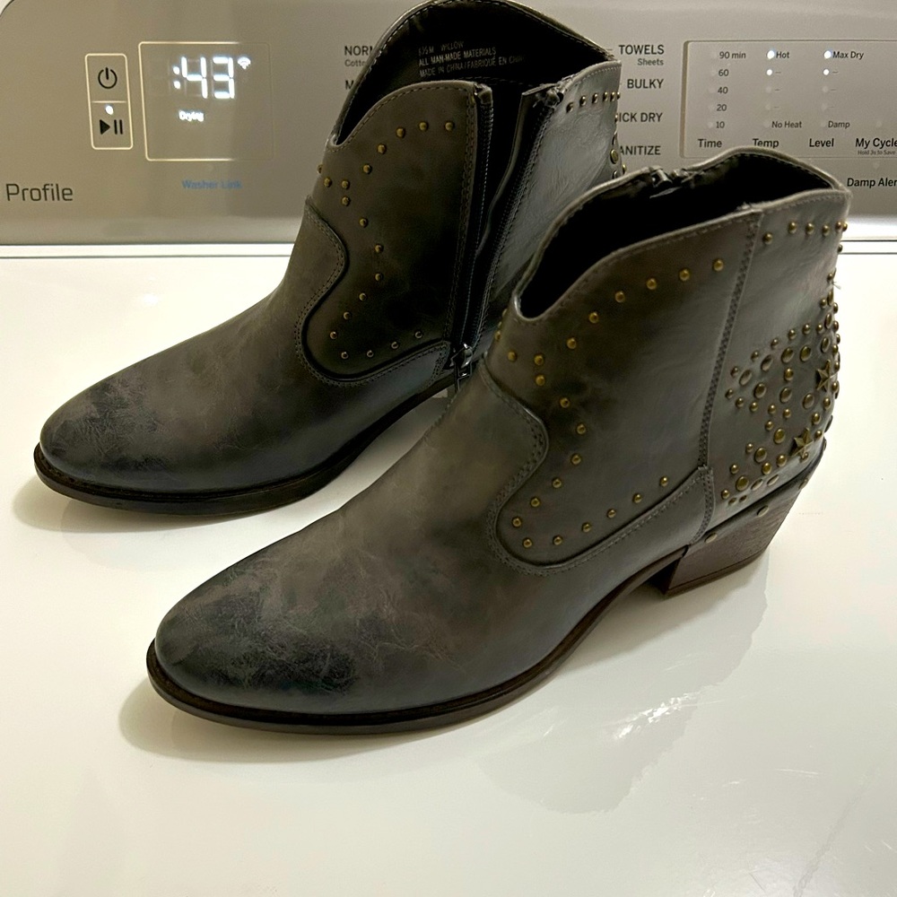 🎁Buckle Booties sz: 6.5
